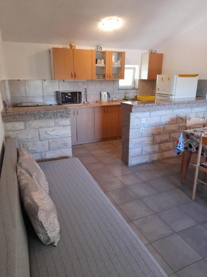 Apartman Karin 2 Appartement Senj  Buitenkant foto