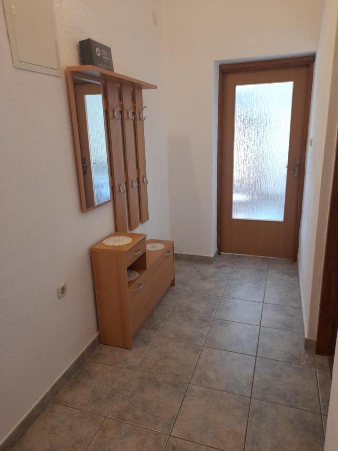 Apartman Karin 2 Appartement Senj  Buitenkant foto